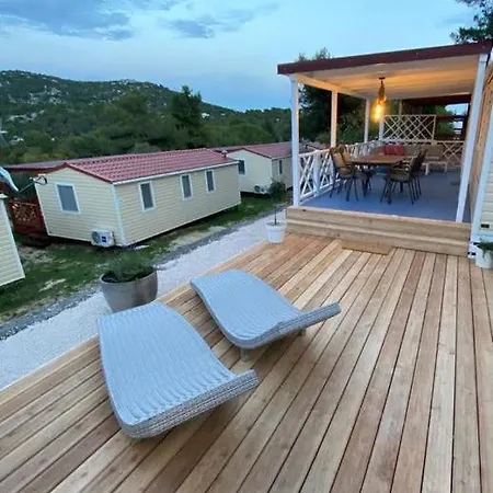 2pines House Campsite *
